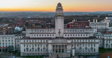 LEEDS UNIVERSITY BUSINESS SCHOOL SCHOLARSHIP 2025/2026 IN THE UK